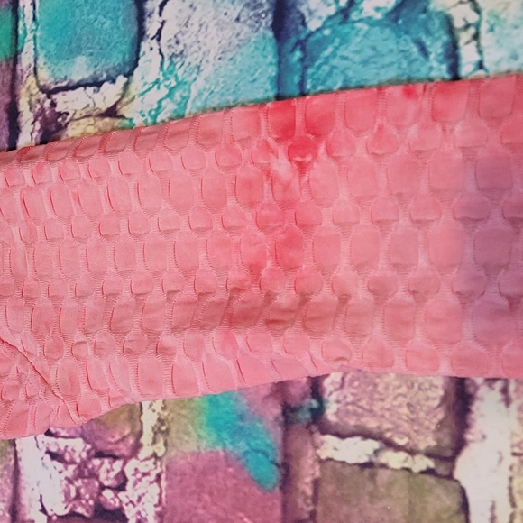 V Front Scrunch Butt Legging Unit 4 - Picture 7 of 9